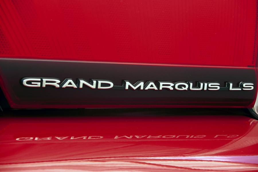  Mercury Grand Marquis 1998 года  (фото 48 из 79)